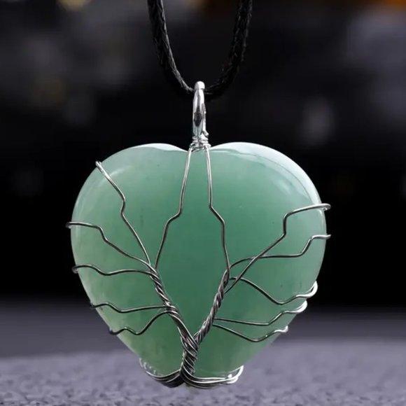 Green Aventurine Heart Shaped Natural Gemstone Tree Of Life Wire Wrap Pendant - Picture 1 of 2